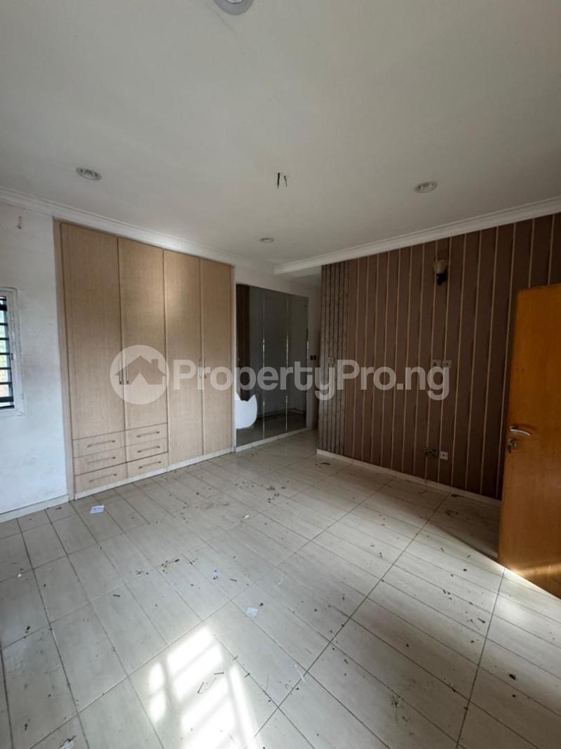 Flat / Apartment for rent Osapa london Lekki Lagos