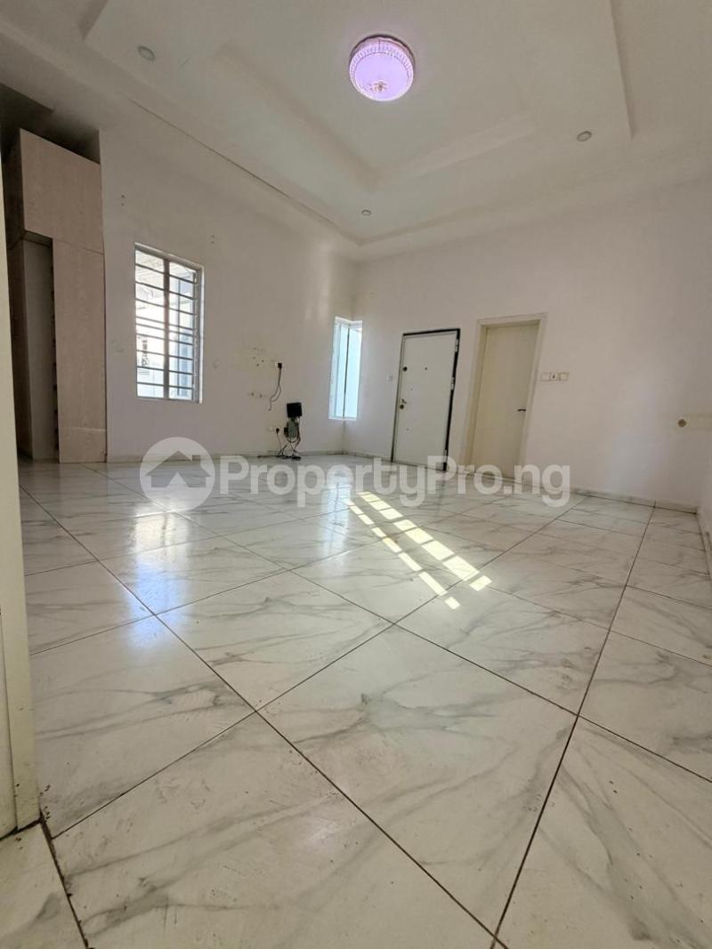 Flat / Apartment for rent Osapa london Lekki Lagos