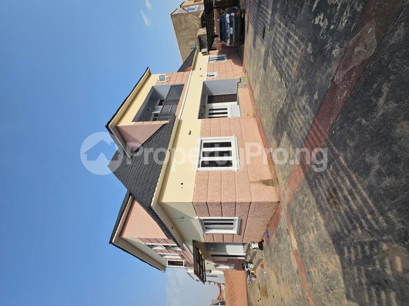 2 bedroom House for rent Lugbe Airport Road Lugbe Abuja