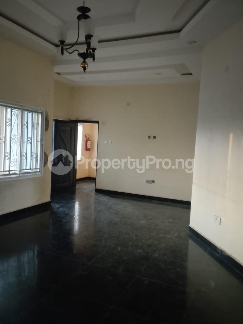 2 bedroom House for rent Airport Road Lugbe Abuja