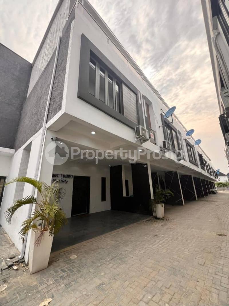 3 bedroom House for sale Ikota Lekki Lagos