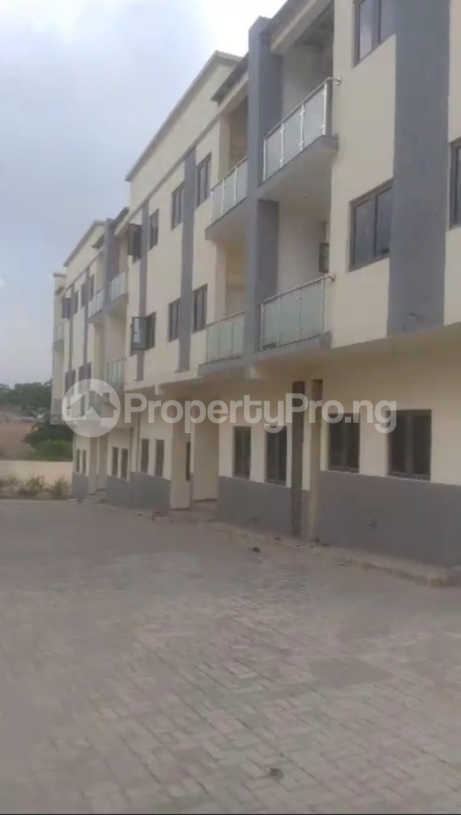 4 bedroom House for sale Life Camp Abuja