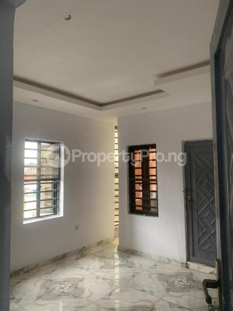 1 bedroom Flat / Apartment for rent Off Lawanson Surulere Lawanson Surulere Lagos