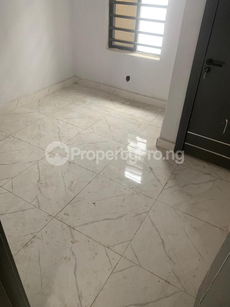 1 bedroom Flat / Apartment for rent Off Shaki Crescent Aguda Surulere Lagos