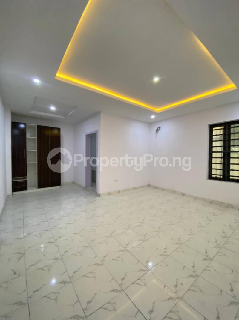 5 bedroom House for sale Ologolo Lekki Lagos