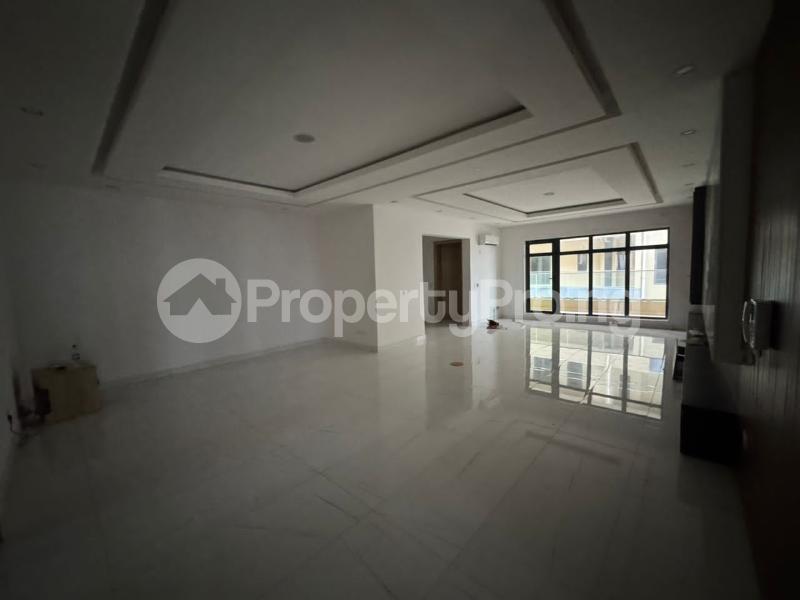 4 bedroom Flat / Apartment for sale ONIRU Victoria Island Lagos