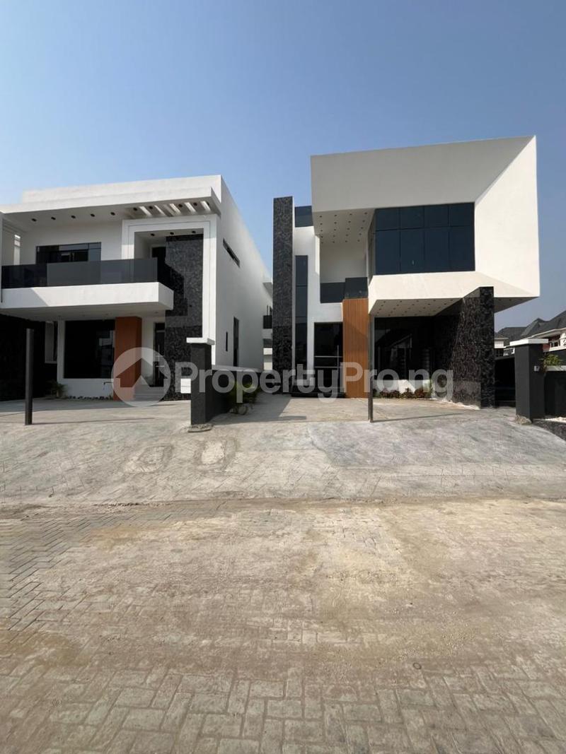 4 bedroom House for sale Second Toll Gate Lekki Lagos