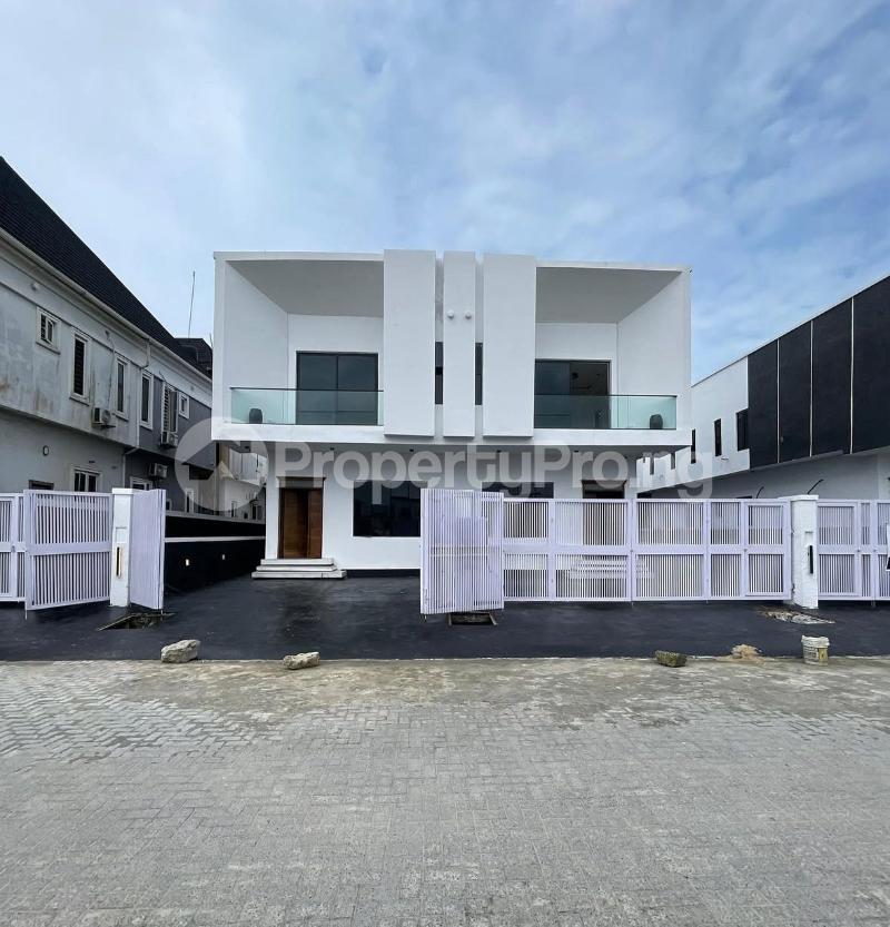 4 bedroom House for sale Second Toll Gate Lekki Lagos