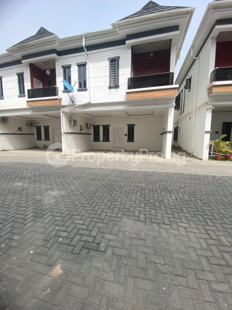 4 bedroom House for sale Conservative Road Lekki Lagos