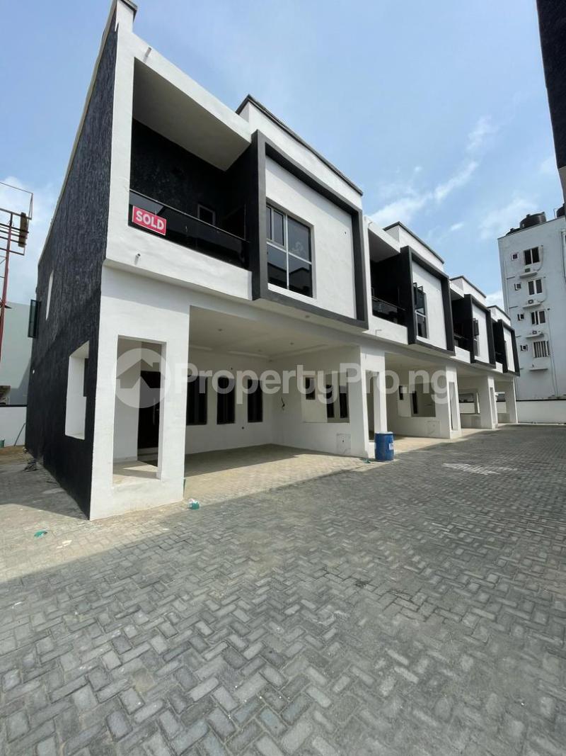 4 bedroom House for sale New Road Igbo-efon Lekki Lagos