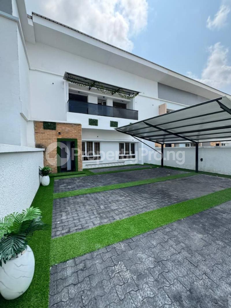 4 bedroom House for sale Ikota Lekki Lagos