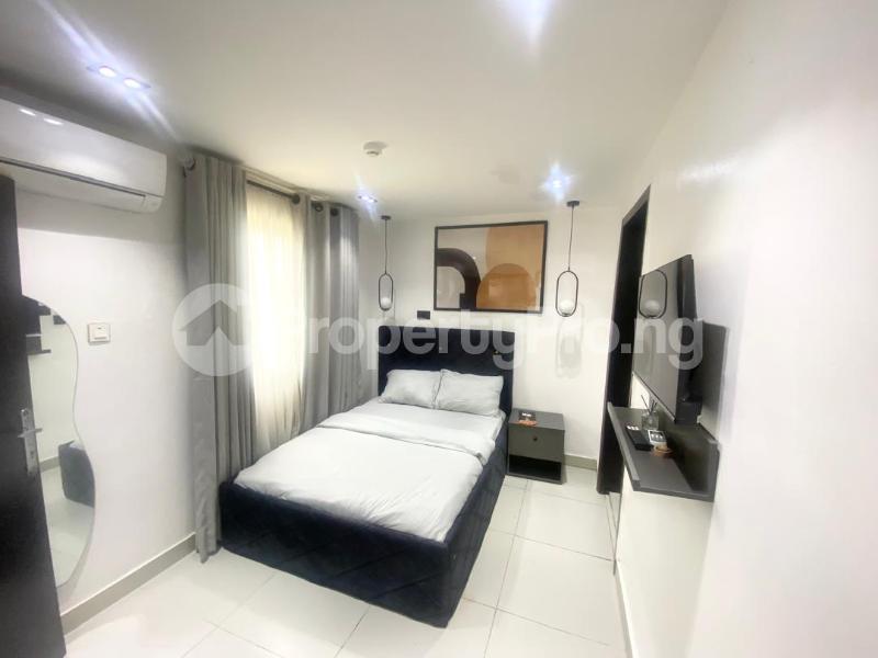 1 bedroom Flat / Apartment for rent Estate Ikoyi Lagos