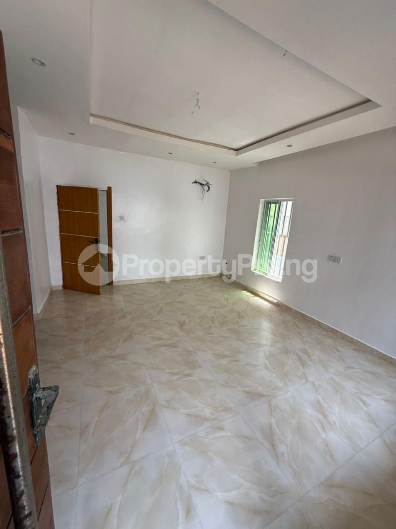 1 bedroom Flat / Apartment for rent Off Orchid Road, Not Far From The Bus Stop Orchid Lekki Lagos