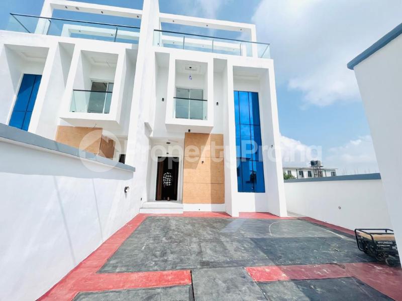 5 bedroom House for sale Monastery road Sangotedo Lagos