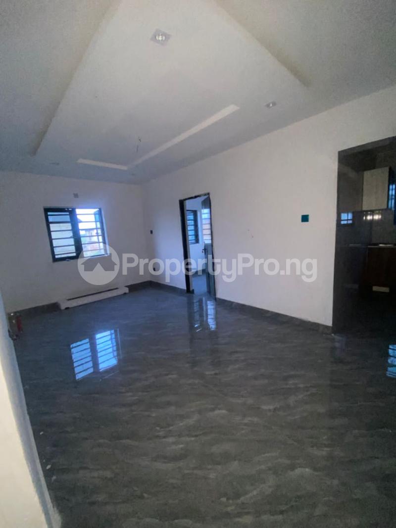 1 bedroom Flat / Apartment for rent Majeck,opposite Fera Park Off Lekki-Epe Expressway Ajah Lagos - 4