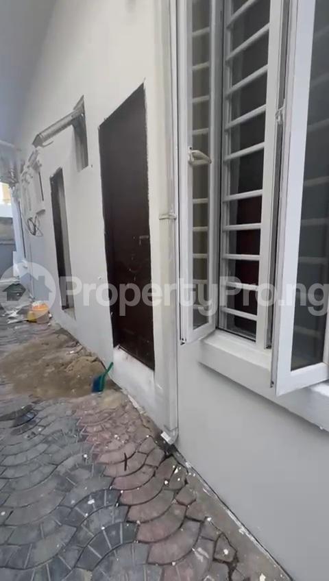 Flat / Apartment for rent Bourdilon Court chevron Lekki Lagos
