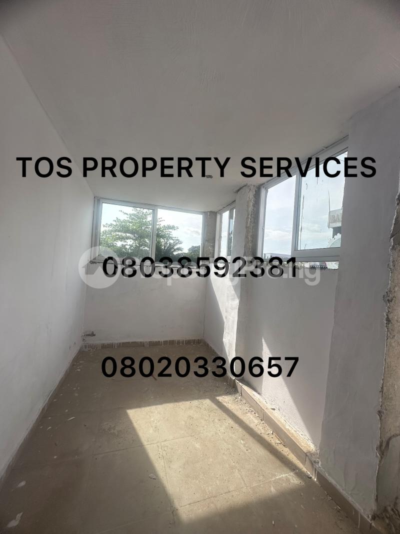 Commercial Property for rent Directly Facing A Busy Road @ Lekki Phase 1, Lagos Lekki Phase 1 Lekki Lagos - 0
