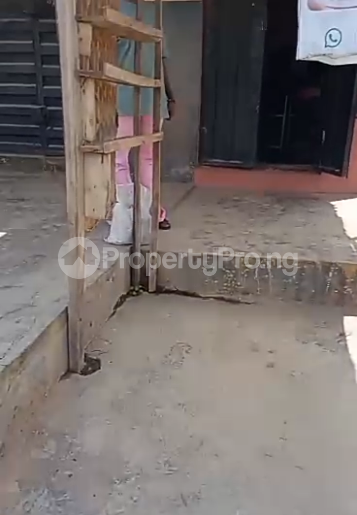 Commercial Property for rent Olodo Bank Area, Iyana Church Ibadan Oyo