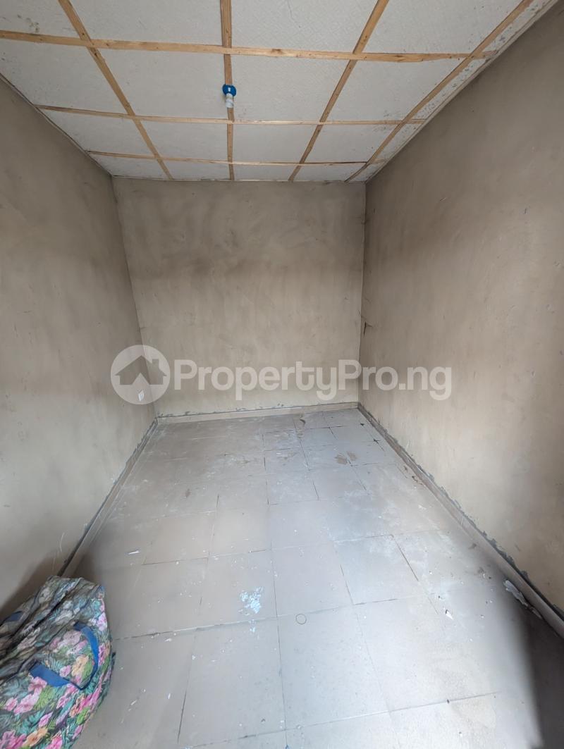 1 bedroom Commercial Property for rent Akala Express Ibadan Oyo