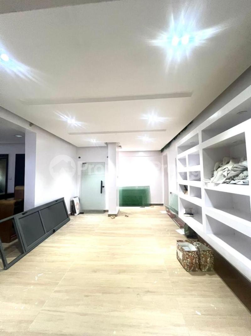1 bedroom Commercial Property for rent Lekki Phase 1 Lekki Lagos - 0