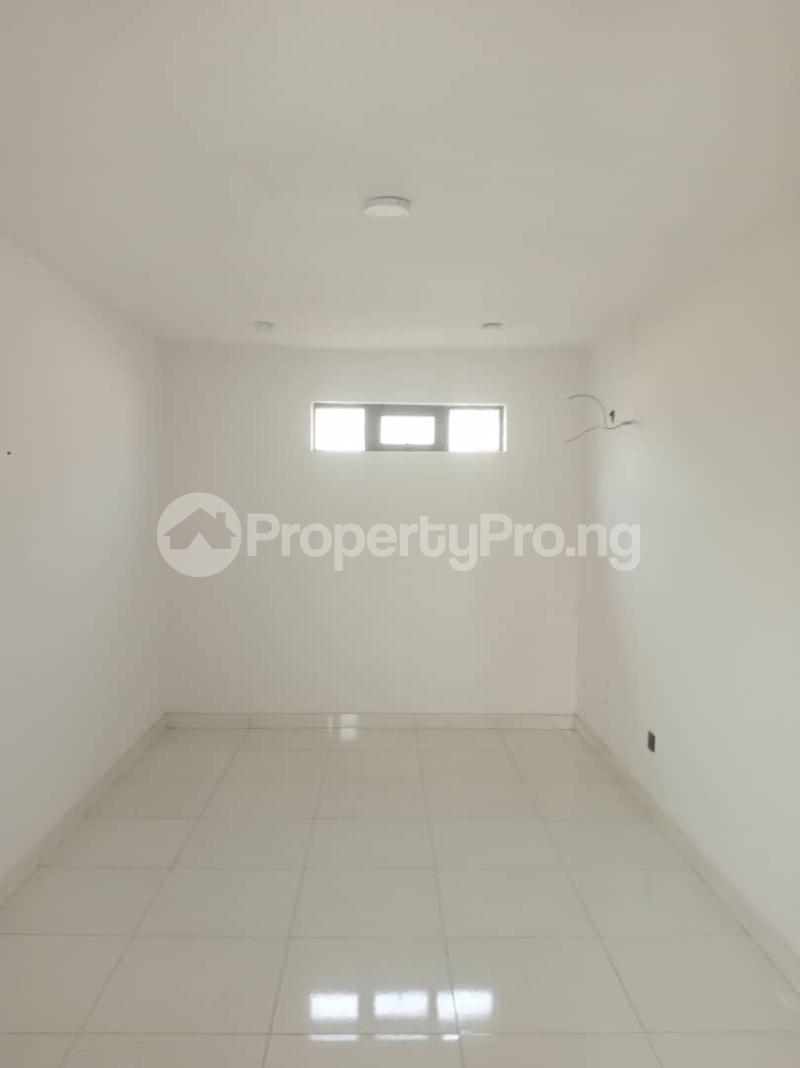 Commercial Property for rent Ologolo Lekki Lagos