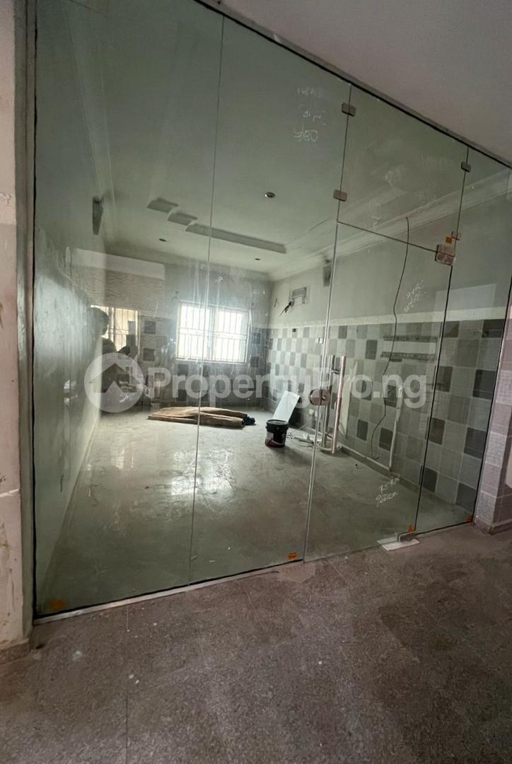 Commercial Property for rent Off Admiralty Way ,lekki Phase 1, Lagos State Lekki Phase 1 Lekki Lagos