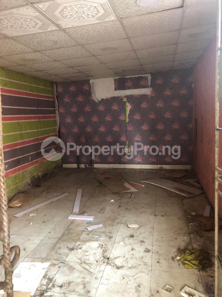 Commercial Property for rent Along University Of Lagos Road, Yaba. Yaba Lagos - 0
