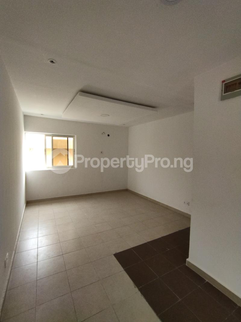 1 bedroom Commercial Property for rent Lekki Phase 1 Lekki Lagos