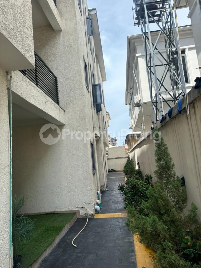 1 bedroom Flat / Apartment for rent Osapa london Lekki Lagos
