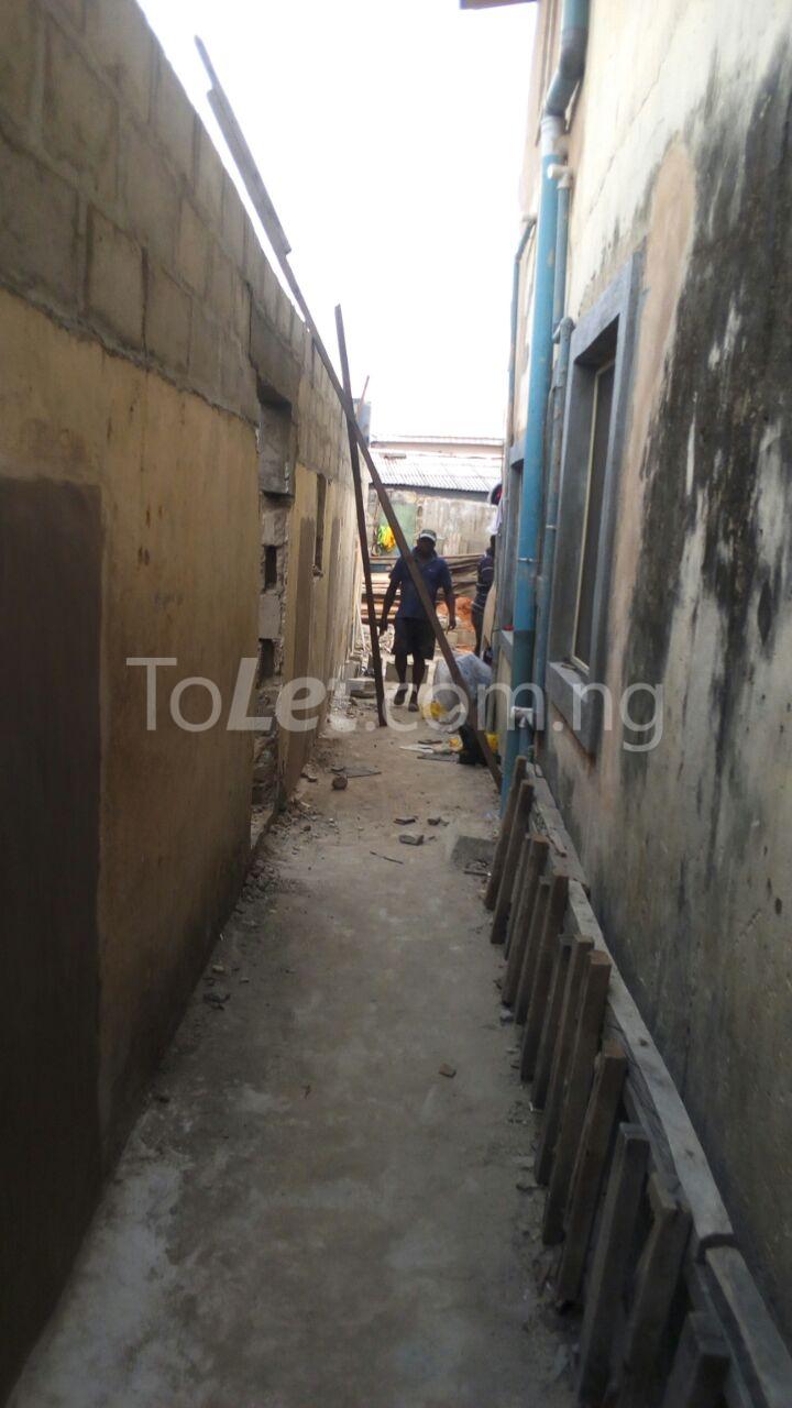 1 bedroom Flat / Apartment for rent Bajulaye Road Shomolu Shomolu Lagos