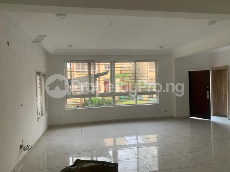 6 bedroom House for sale Osapa london Lekki Lagos