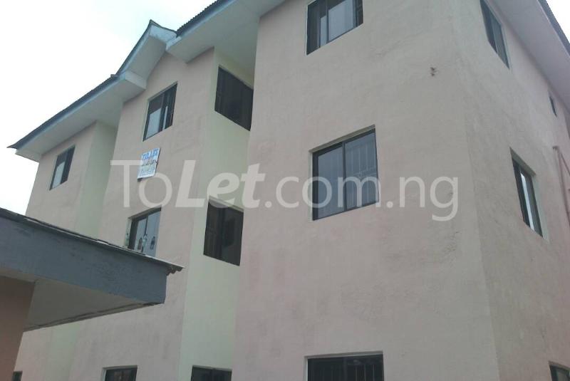 3 bedroom Flat / Apartment for rent 4 Olukayode Close Magodo Kosofe/Ikosi Lagos