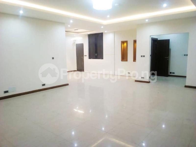 6 bedroom Flat / Apartment for sale . Old Ikoyi Ikoyi Lagos