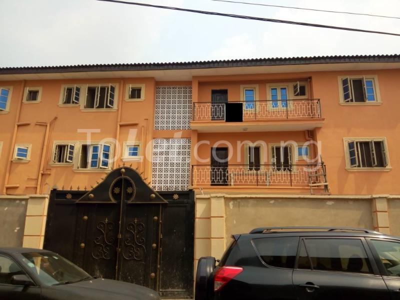 3 bedroom Flat / Apartment for rent   Toyin street Ikeja Lagos