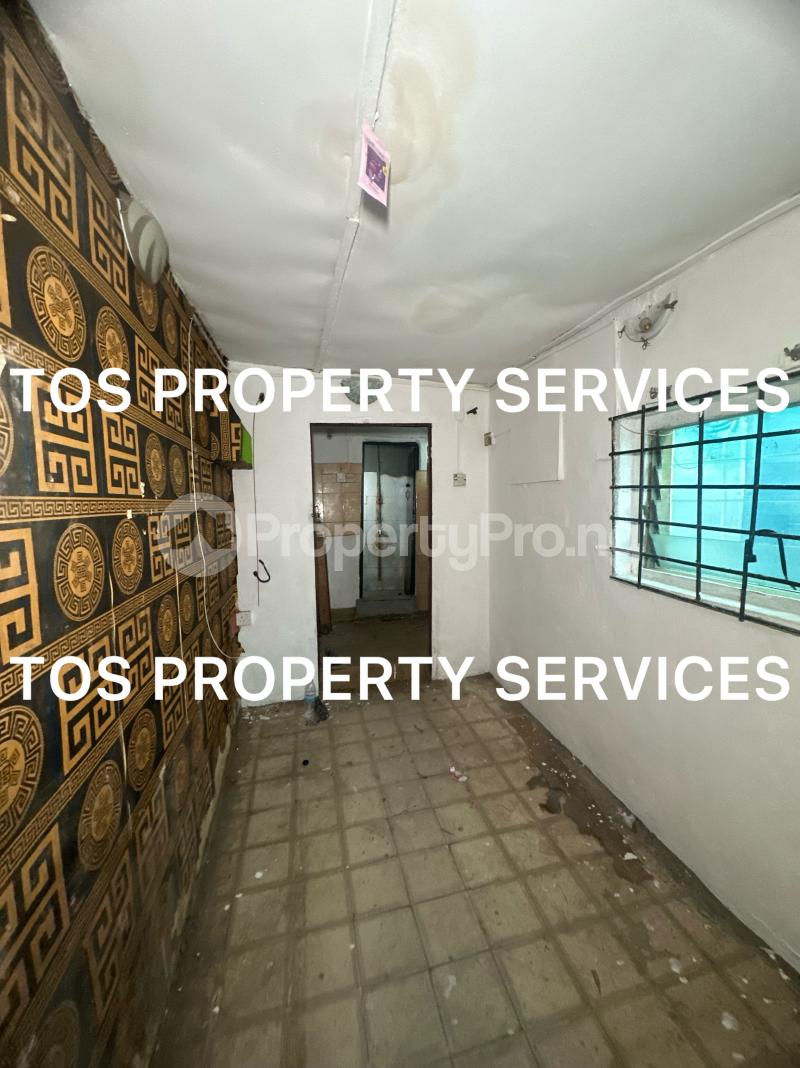 1 bedroom Flat / Apartment for rent Small Miniflat Yaba Lagos