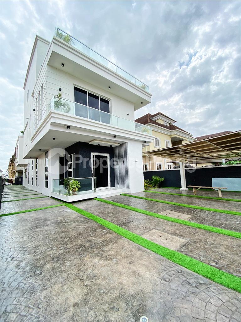 4 bedroom House for sale Arcadian Groove Osapa london Lekki Lagos