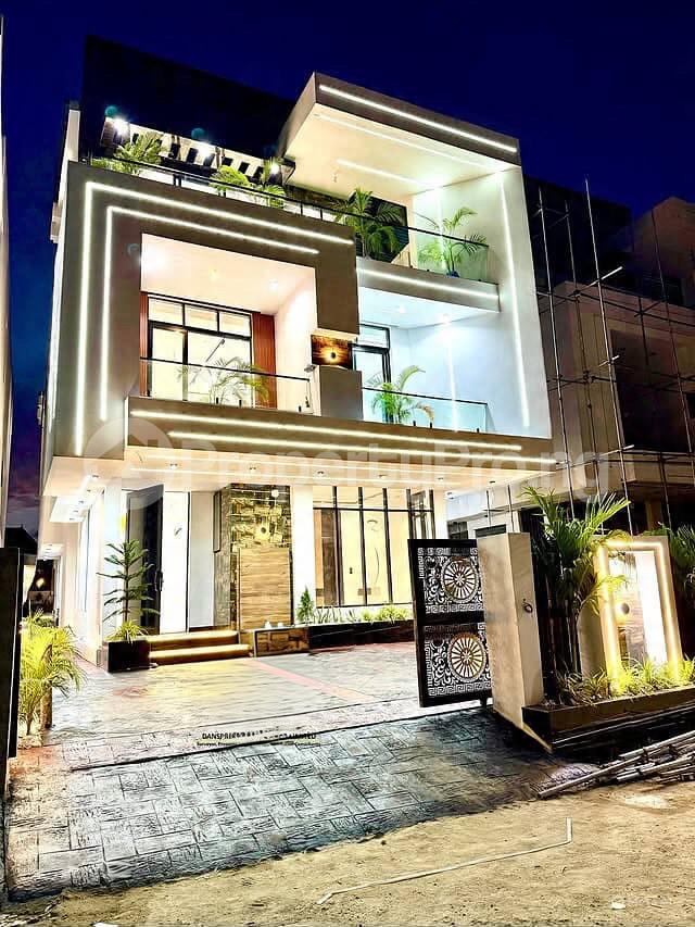 6 bedroom House for sale chevron Lekki Lagos