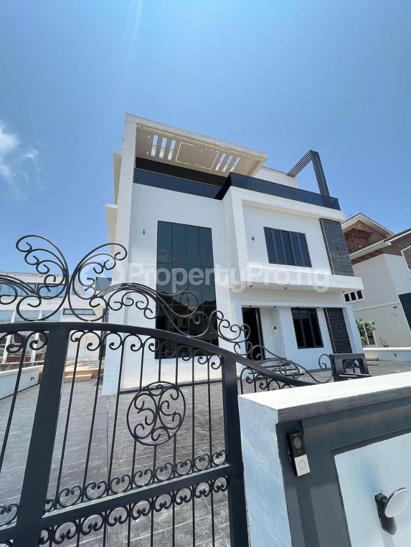5 bedroom House for sale Pinnock Beach Estate Osapa london Lekki Lagos