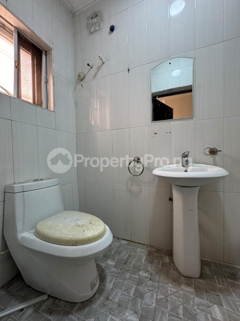 4 bedroom House for sale Surulere Lagos