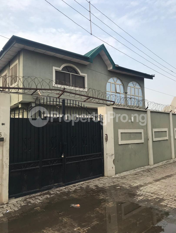 6 bedroom House for sale Ilupeju Lagos