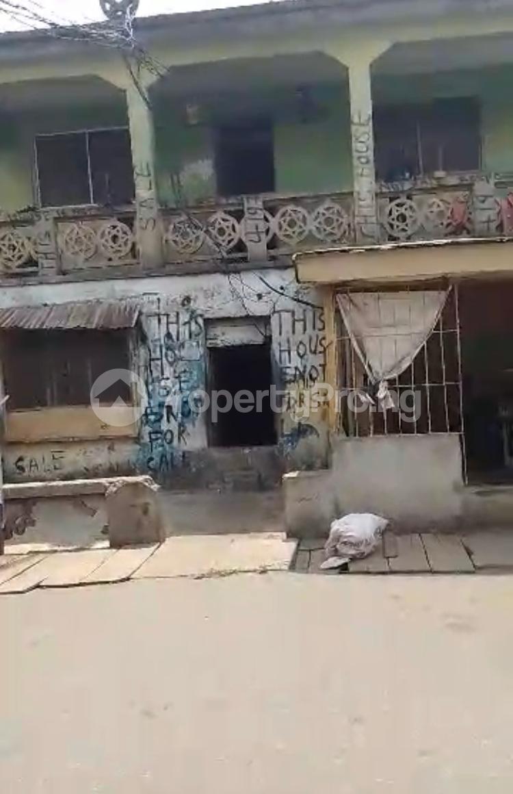 House for sale 7, Rosamond Street Off Akinhanmi Street Western Avenue Surulere Lagos