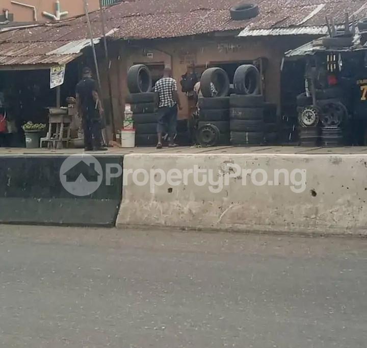 3 bedroom House for sale Isolo Road, Mushin Lagos