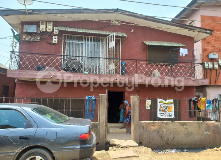 House for sale Off Agunlejika Str, Ijesha Surulere Lagos