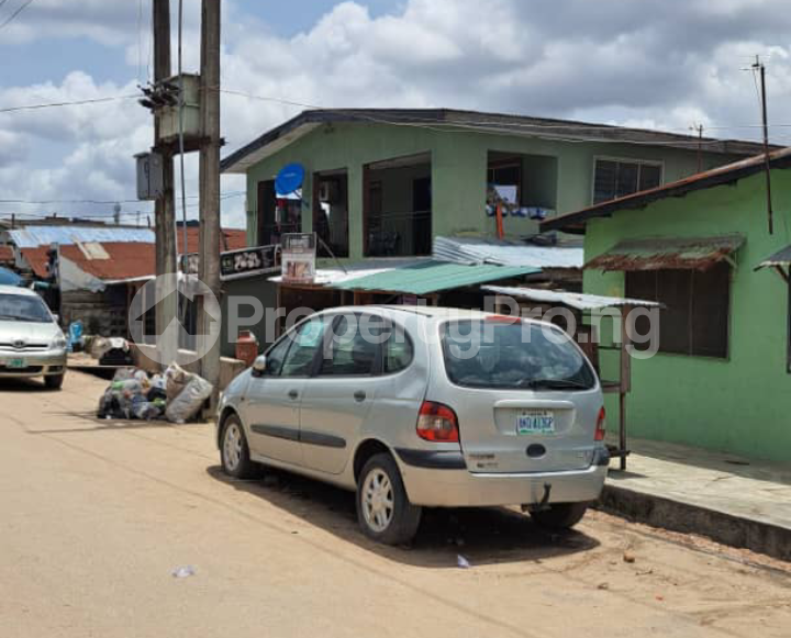 House for sale Off Olorunkemi Str, Shomolu Lagos