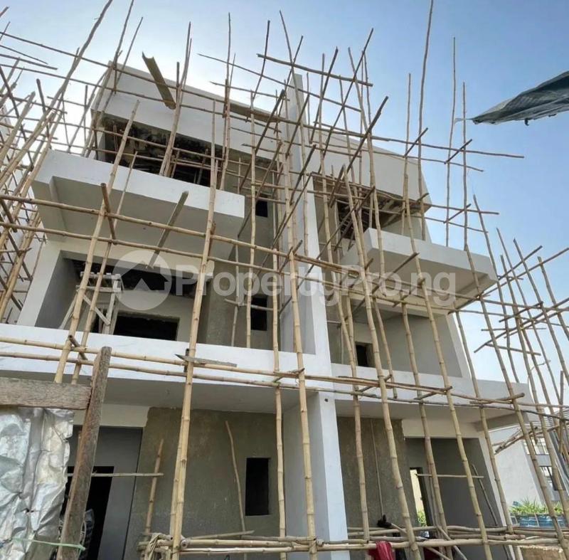 4 bedroom House for sale Guzape Abuja