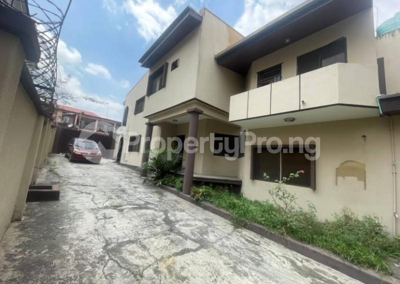5 bedroom House for rent Opebi Ikeja Lagos