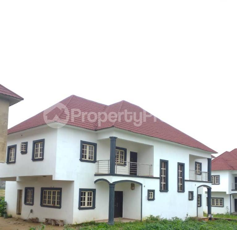 3 bedroom House for sale Airport Road Lugbe Abuja