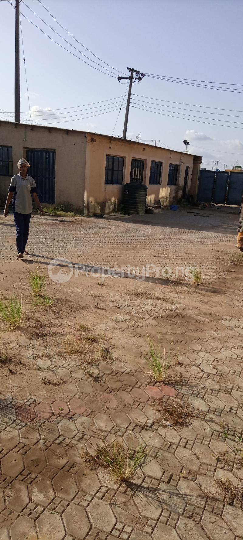 Commercial Property for rent Oke Afa Isolo. Lagos State Oke-Afa Isolo Lagos