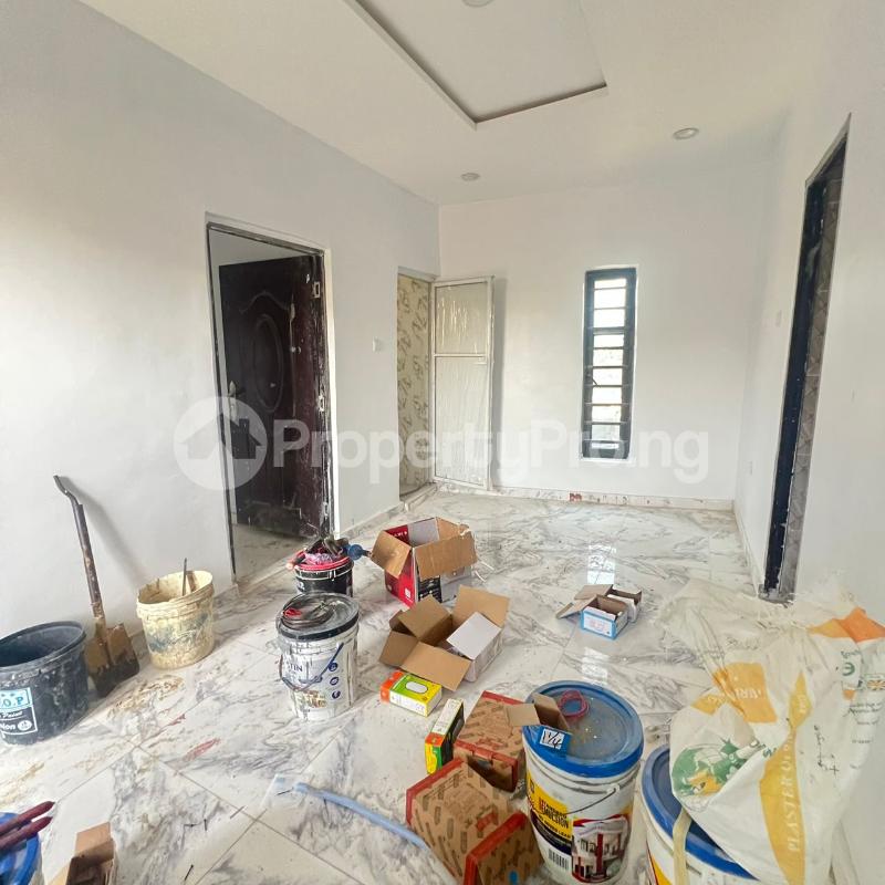 1 bedroom Flat / Apartment for rent In A Good And Secured Axis Ogombo Ajah Lagos