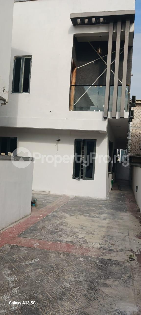 2 bedroom House for rent Ologolo Lekki Lagos